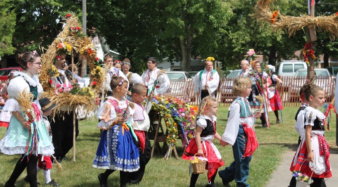 Czech Harvest Festival “Dozinky”